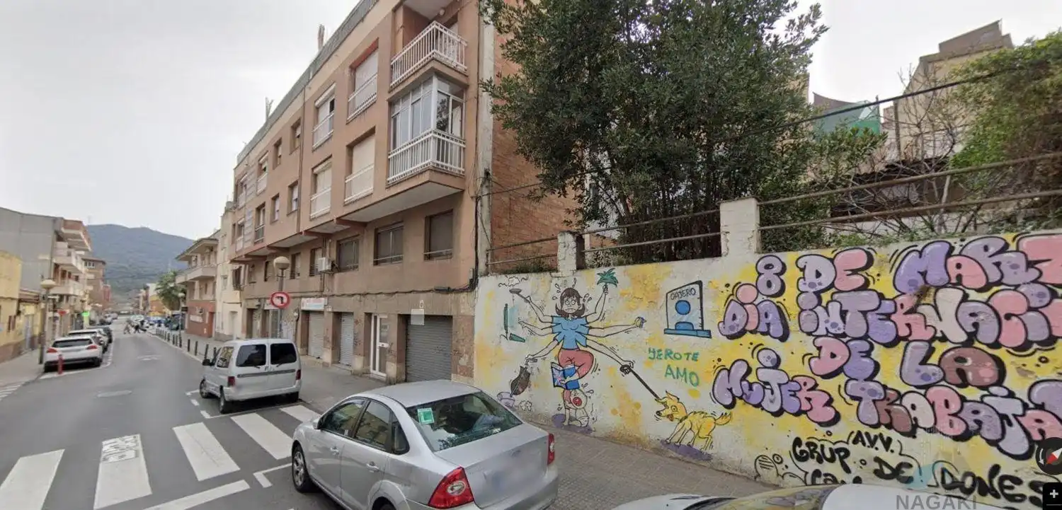 Vista exterior de Casa o xalet en venda en Montcada i Reixac
