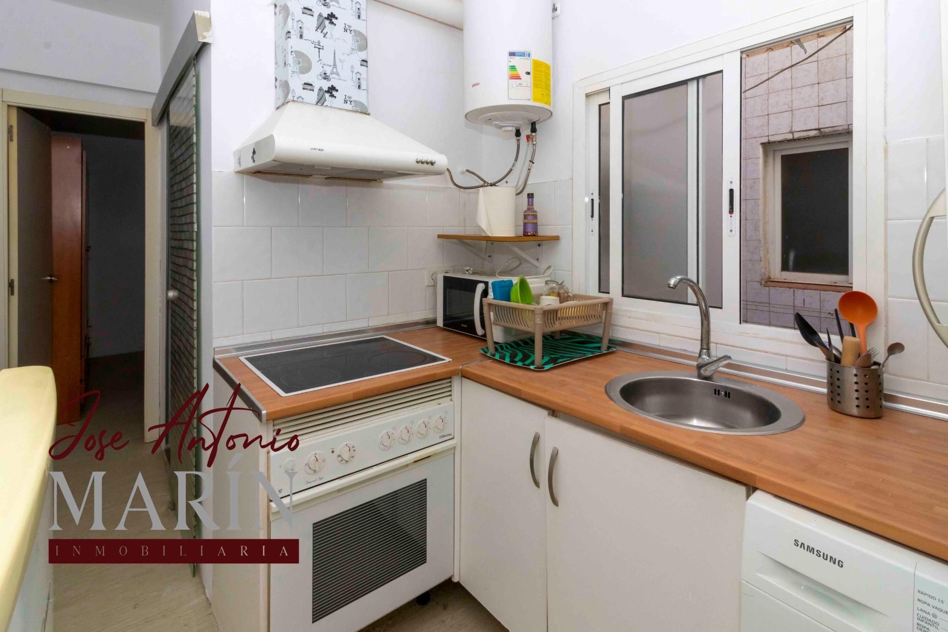 Cuina de Apartament en venda en Badajoz Capital amb Aire condicionat, Calefacció i Terrassa