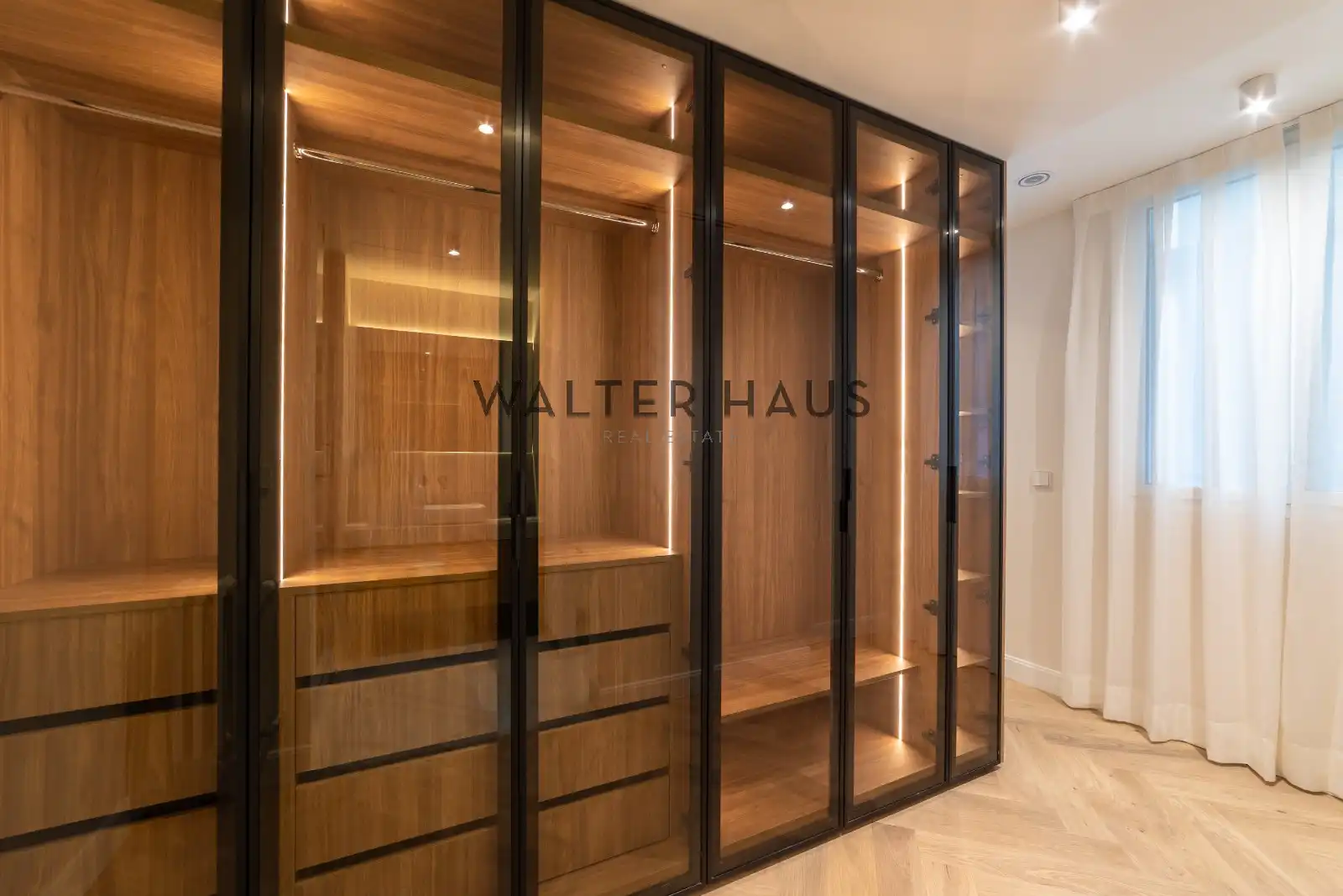 Flat for sale in Calle de Quevedo, Cortes - Huertas