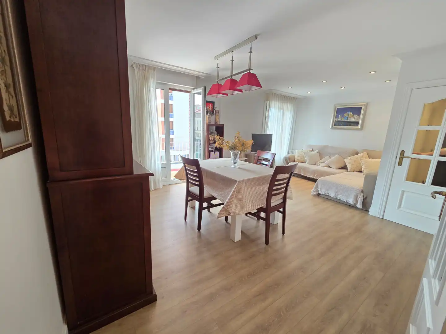 Living room of Flat for sale in Bilbao   with Heating and Balcony