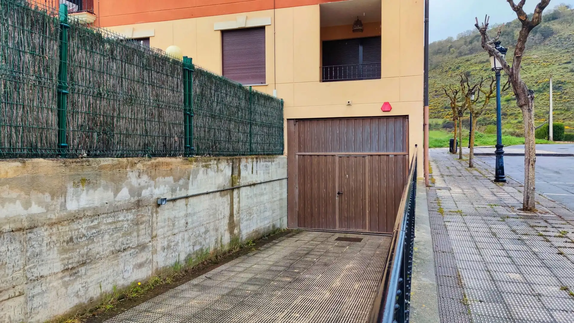 Vista exterior de Garaje en venta en Ezcaray