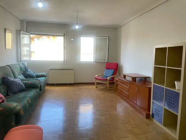 Appartamento con ascensore in affitto a Avenida Principal, imagen 4