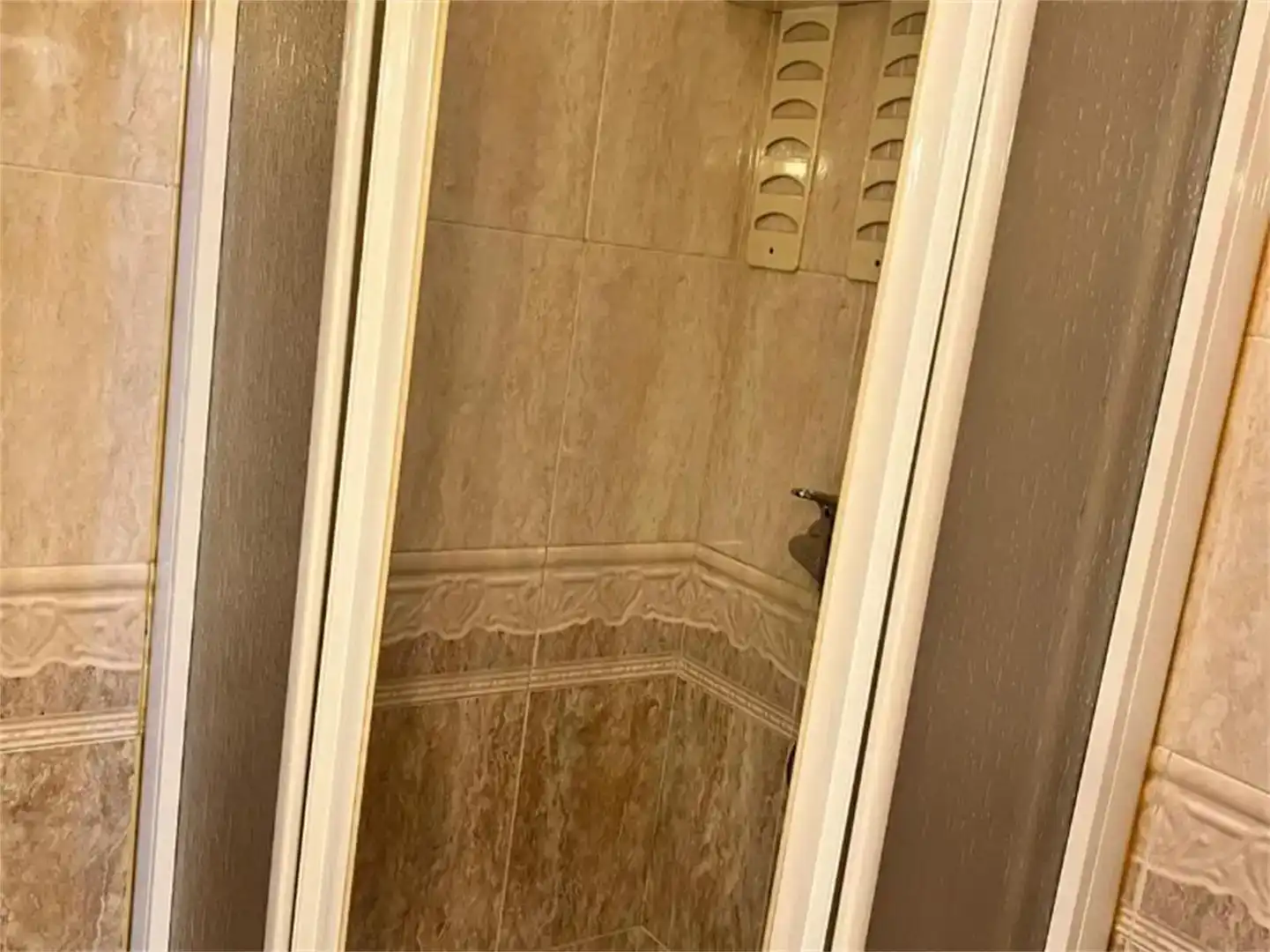 Baño de Casa adosada en venta en Brenes con Aire acondicionado