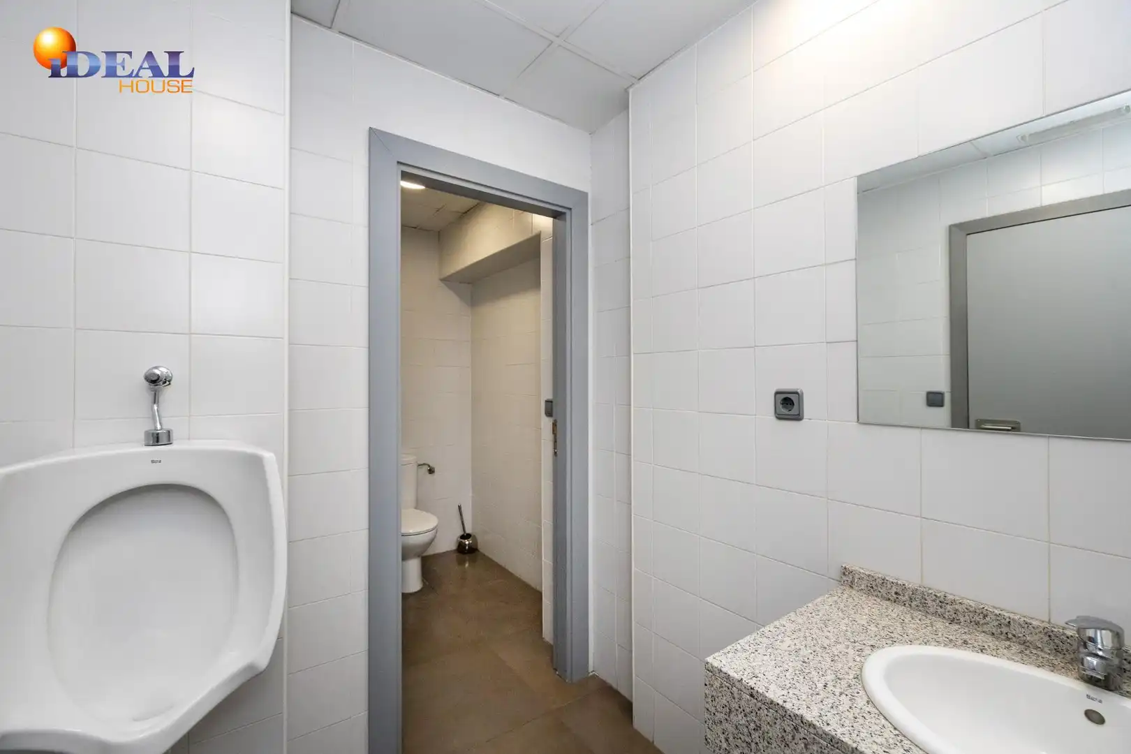 Inmuebles singulares con ascensor en venta en Peligros, imagen 36