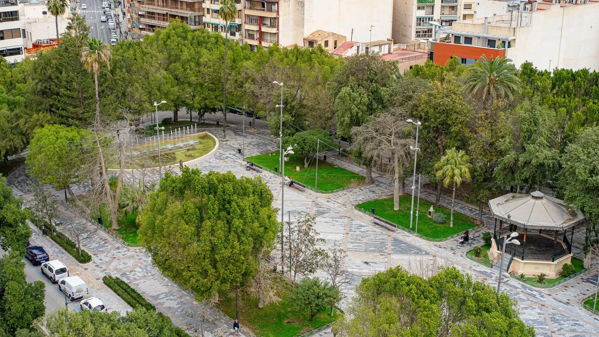 Vista exterior de Àtic en venda en Orihuela amb Aire condicionat, Calefacció i Parquet