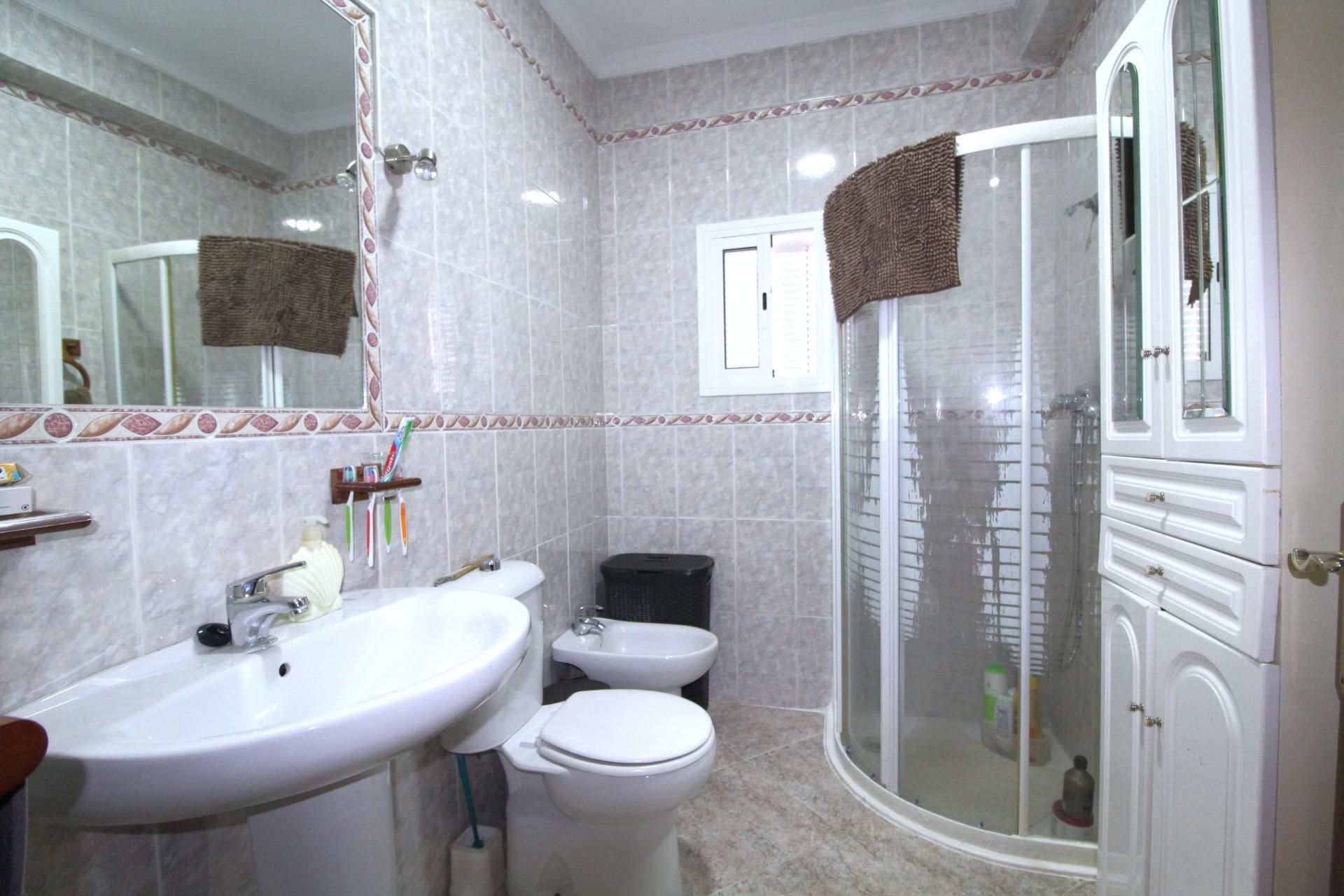 Bathroom of Country house for sale in Jerez de la Frontera