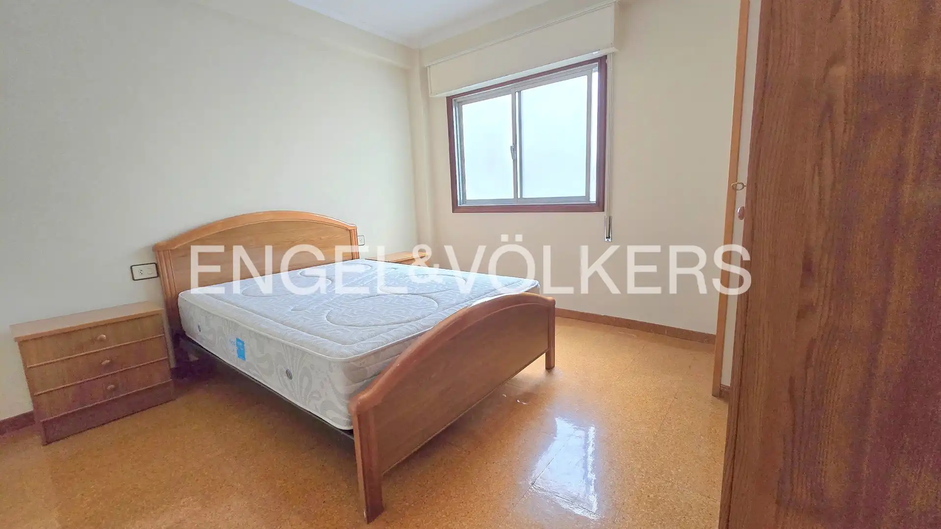 Habitación de Piso en venta en Vigo  con Calefacción y Balcón