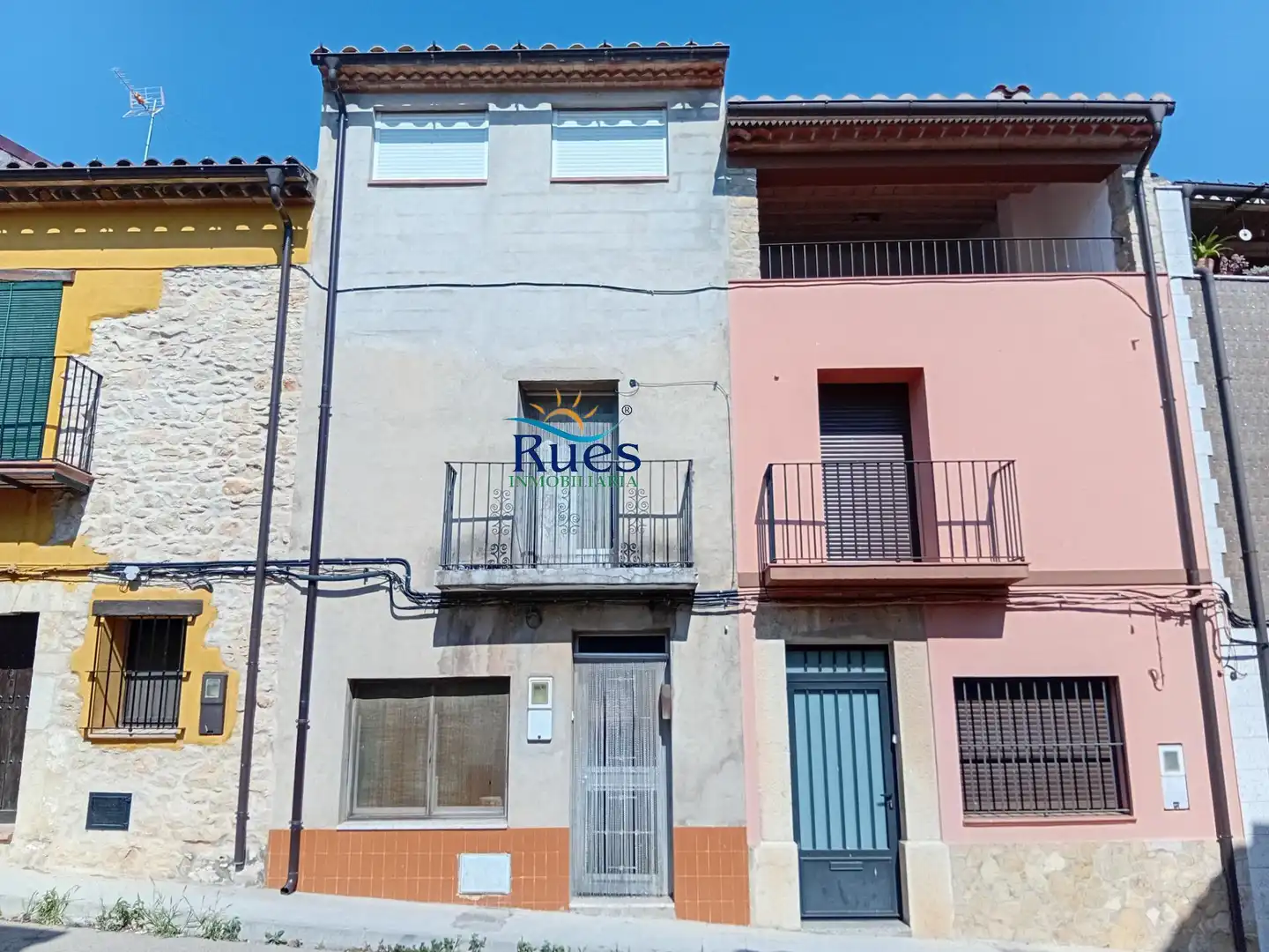 Vista exterior de Casa o chalet en venta en Tírig con Calefacción, Terraza y Amueblado