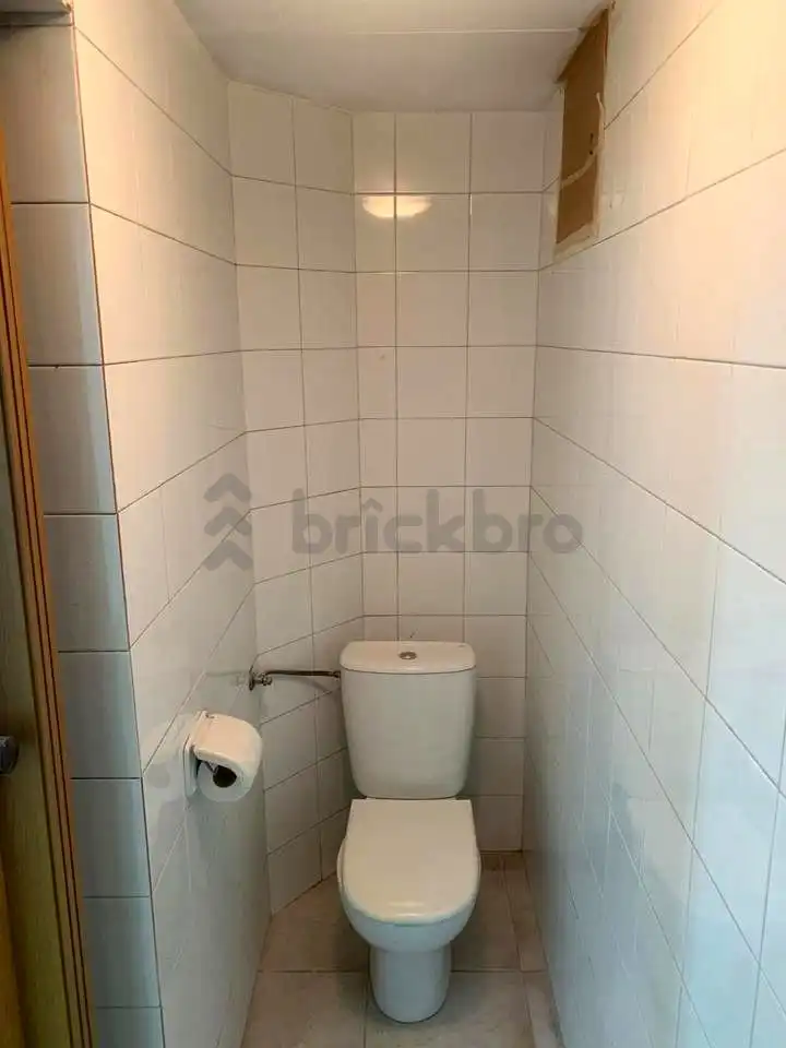 Badezimmer von Geschaftsraum zum Verkauf in Badalona