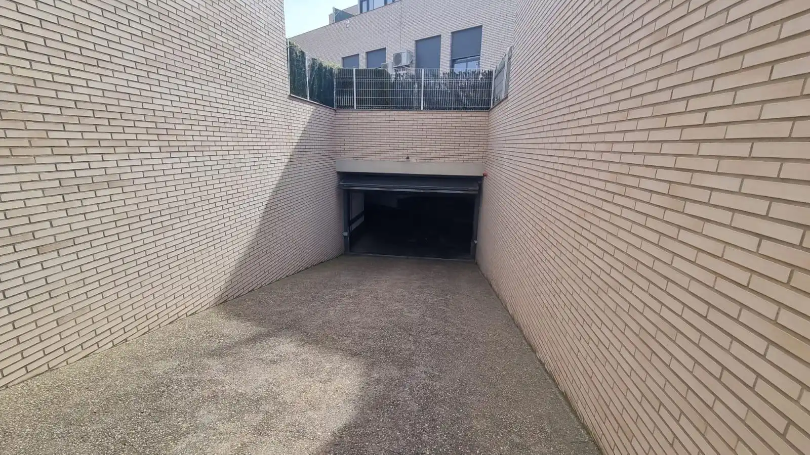 Aparcament de Local en venda en La Joyosa