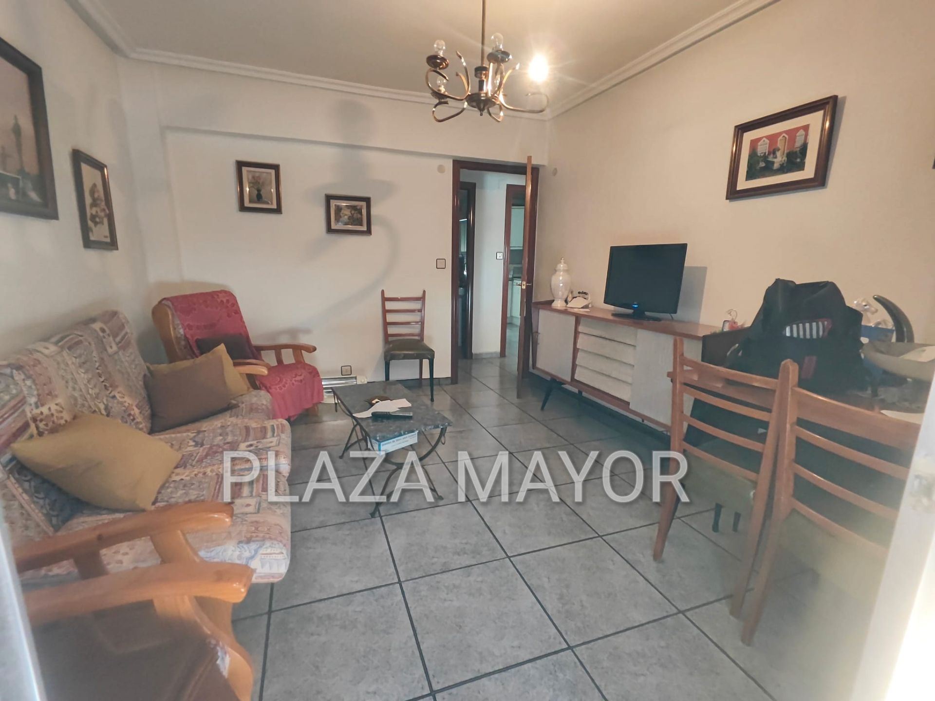 Living room of Flat for sale in Salamanca Capital  with Heating, Furnished and Oven