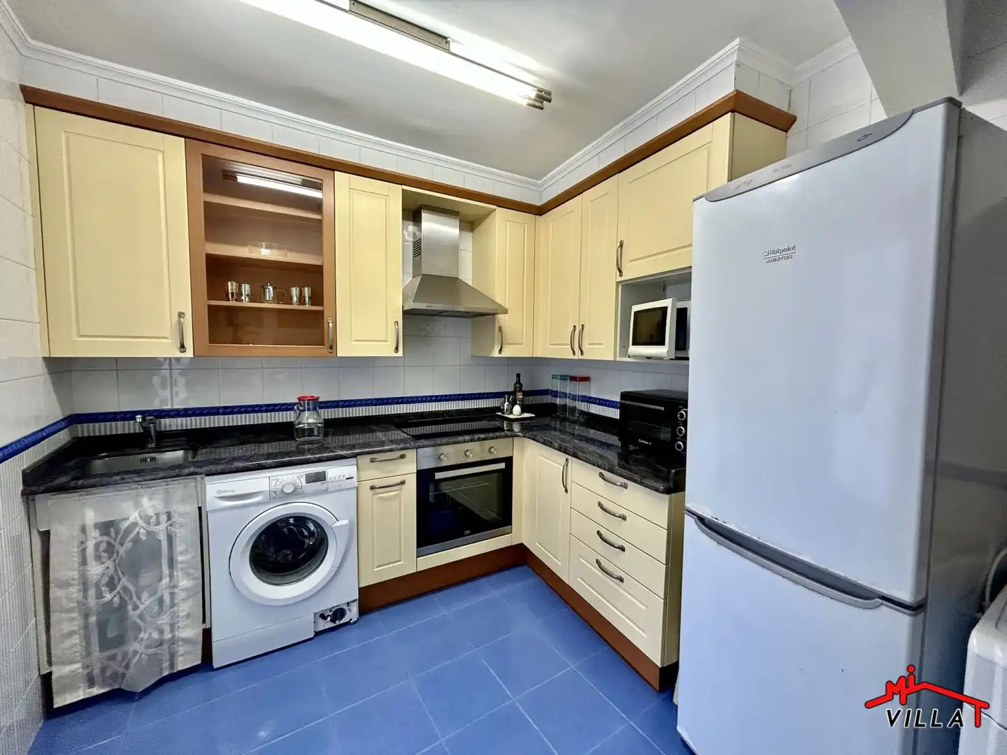 Cocina de Piso en venta en Laredo con Calefacción