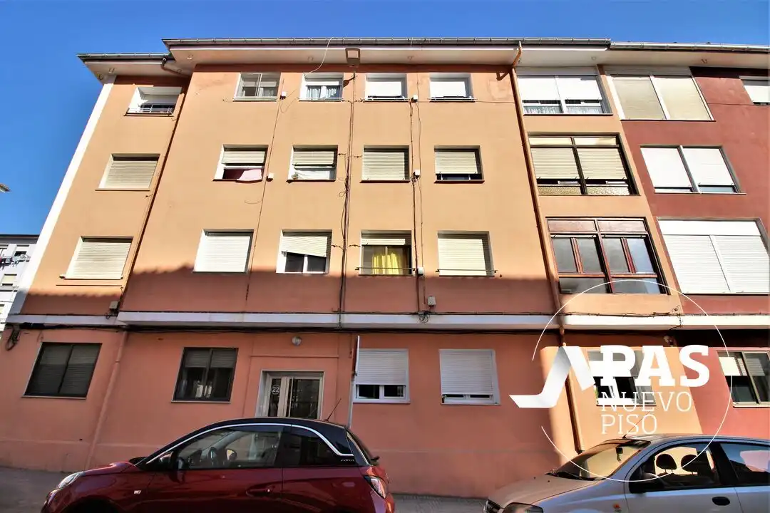Exterior view of Flat for sale in Dos Hermanas  with Heating