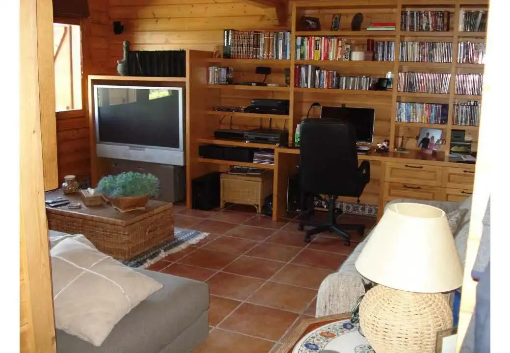 Wohnzimmer von Haus oder Chalet zum Verkauf in Vallromanes mit Klimaanlage, Heizung und Privatgarten