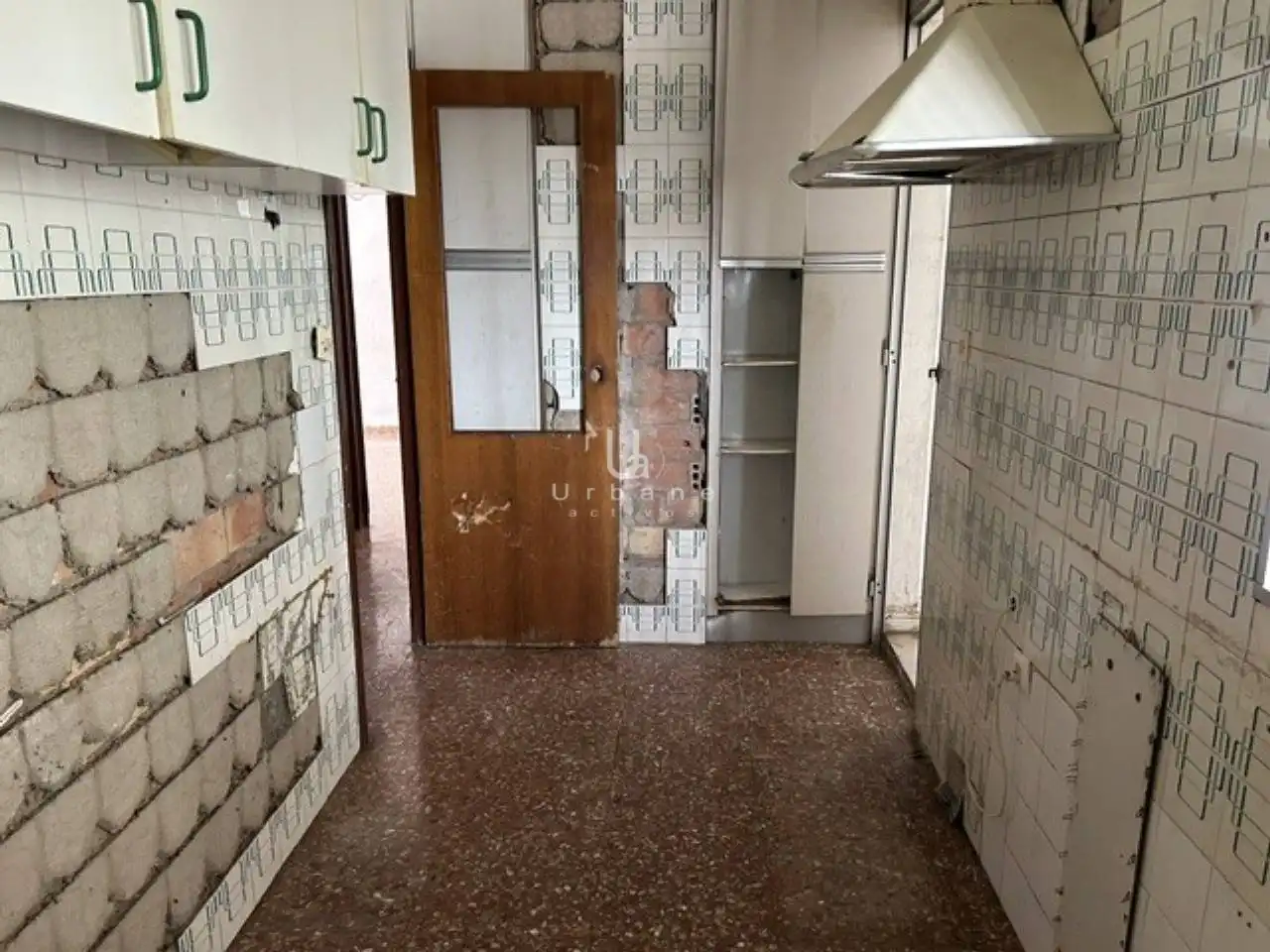 Flat with terrace for sale in Calle Miguel Ángel, imagen 3