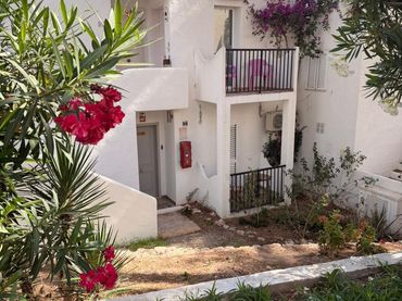 Apartamento con piscina en venta en Cala Vedella-Cala Tarida