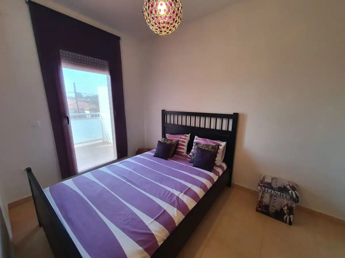 Schlafzimmer von Einfamilien-Reihenhaus zum Verkauf in Mont-roig del Camp mit Klimaanlage, Heizung und Privatgarten