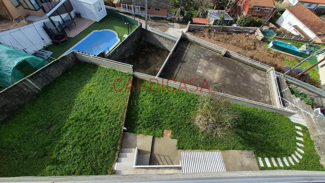 Vista exterior de Casa o chalet en venta en Vigo  con Calefacción, Trastero y Amueblado