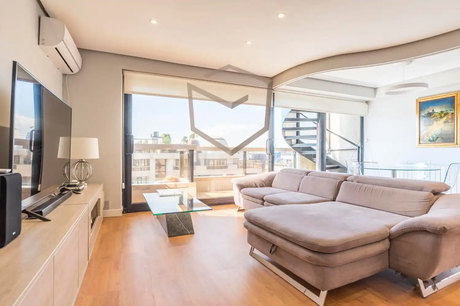 Sala d'estar de Dúplex en venda en Madrid amb Aire condicionat, Calefacció i Terrassa