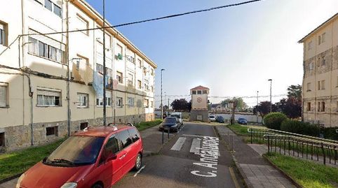 Foto 2 de Piso en venta en Calle Calle Andalucia, 0000, Villalegre - La Luz, Avilés