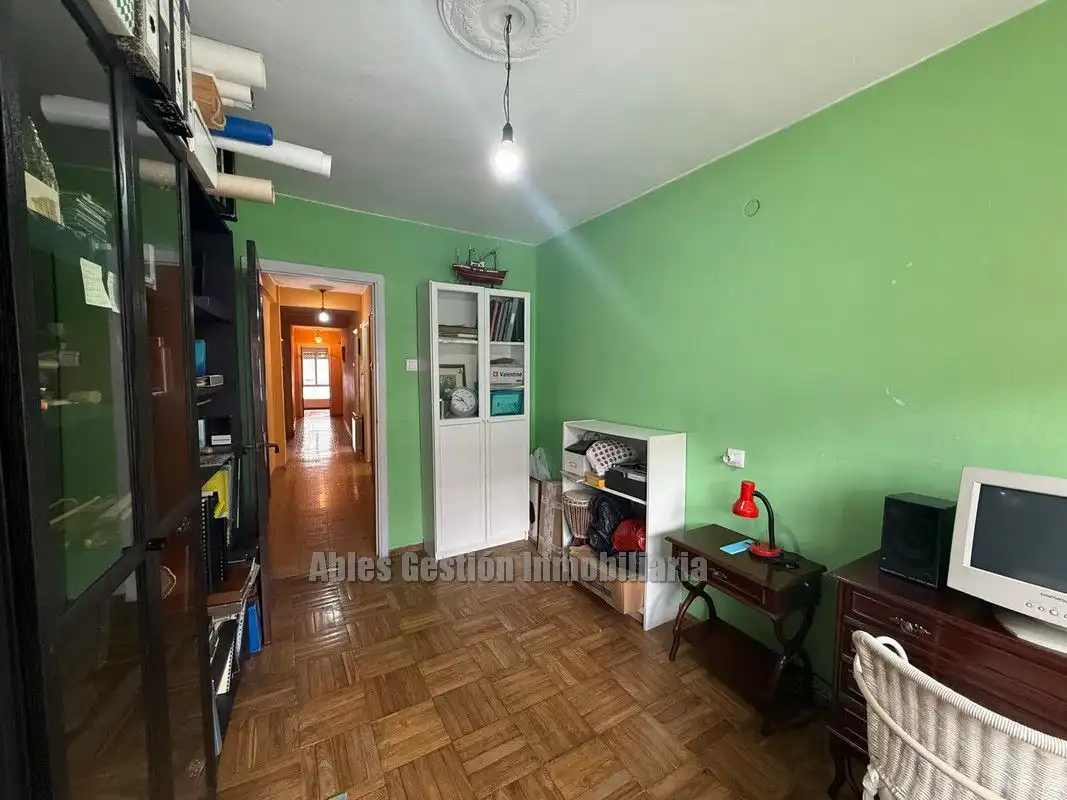 Piso con ascensor en venta en Lorenzo Abruñedo 12, imagen 9