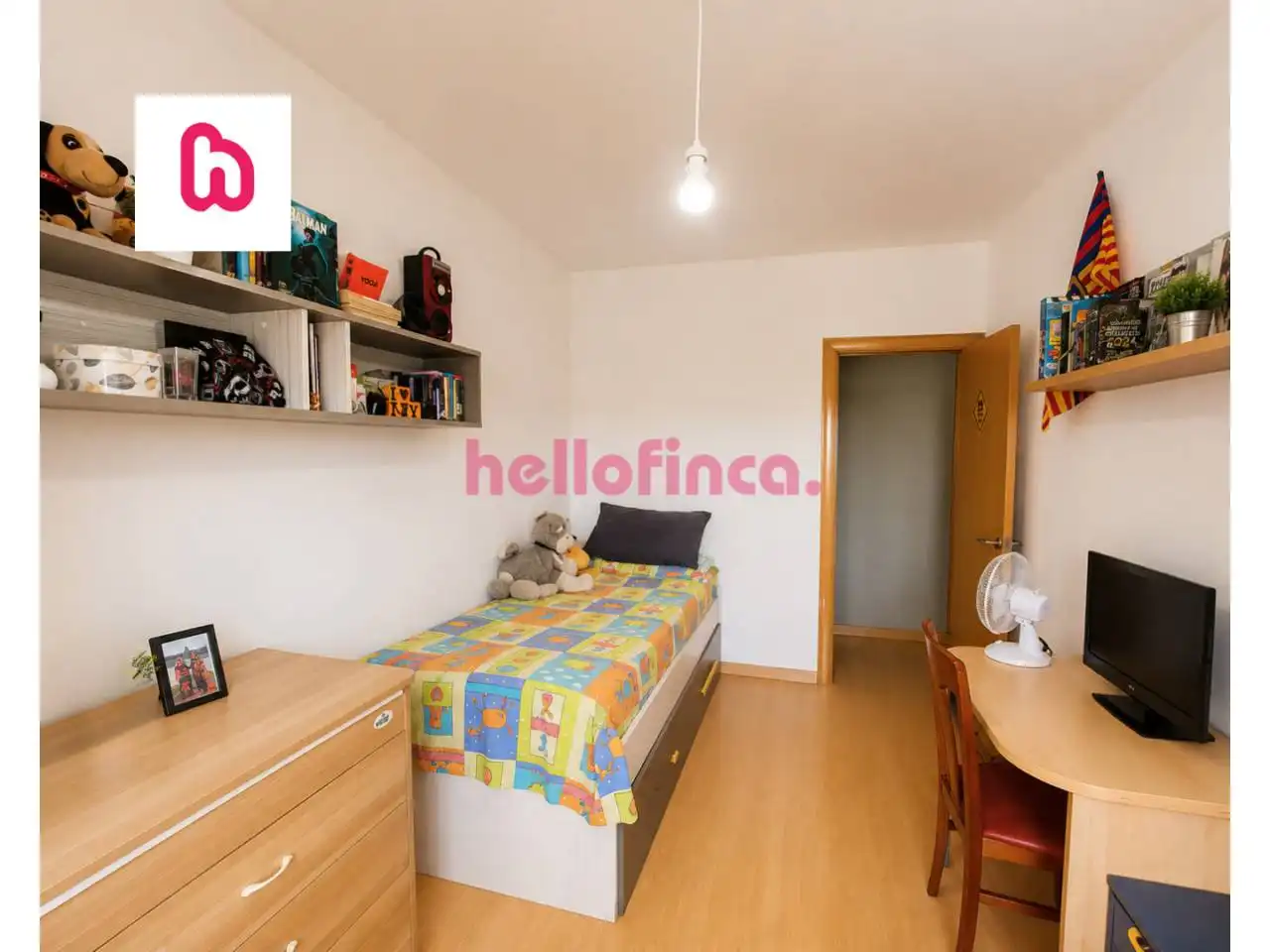 Habitación de Piso en venta en Vilafranca del Penedès con Calefacción, Parquet y Terraza