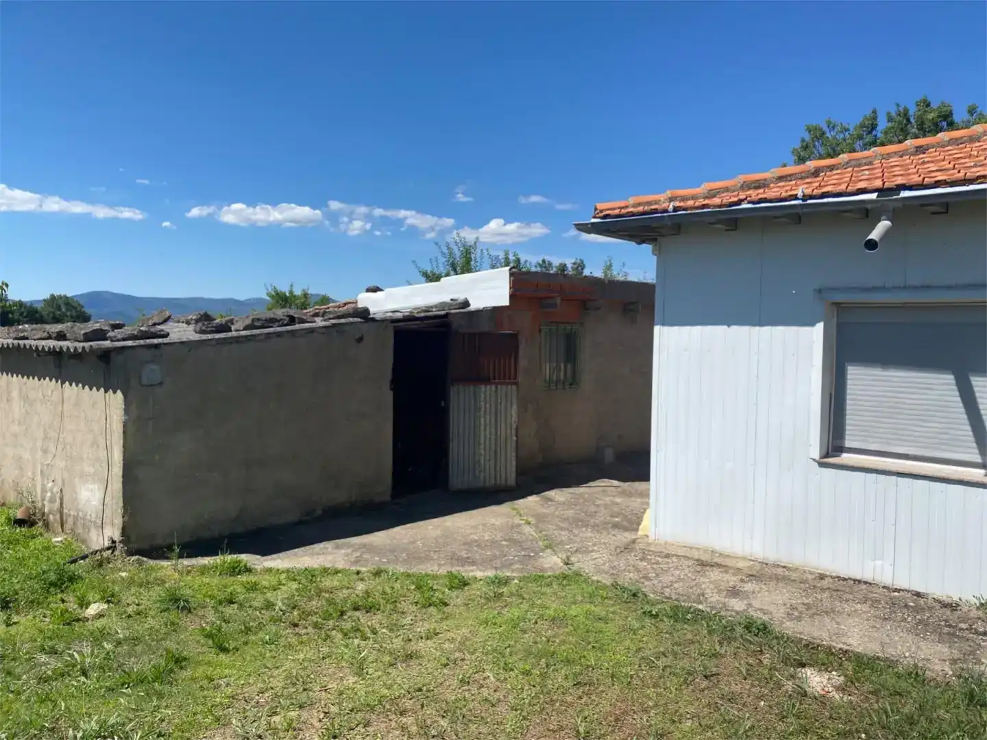 Vista exterior de Finca rústica en venda en Colmenar de Montemayor, Salamanca