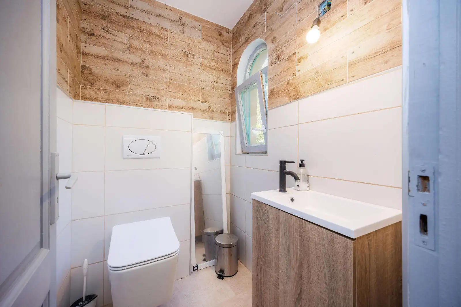 Bany de Casa o xalet en venda en Artà amb Aire condicionat, Terrassa i Moblat