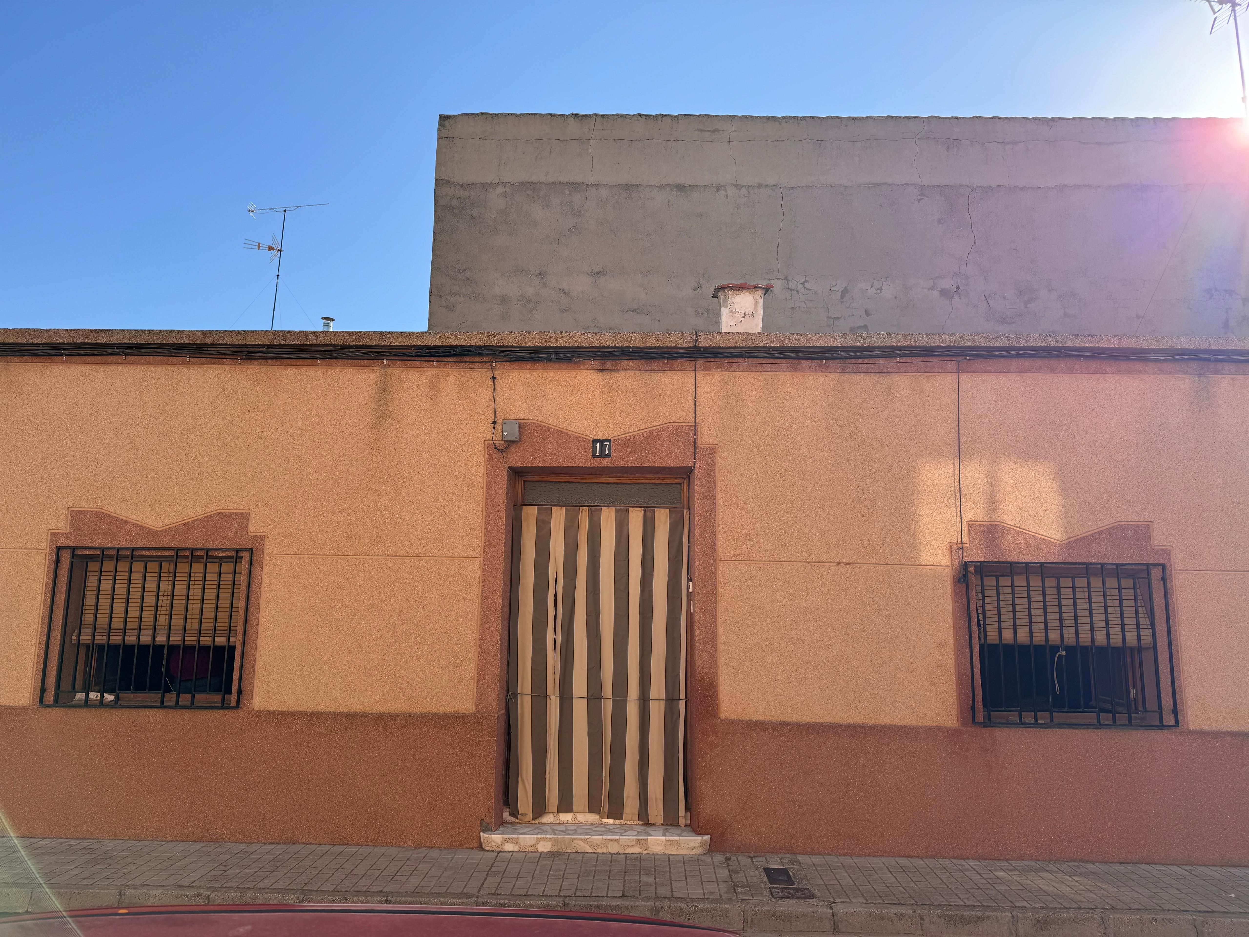 Exterior view of House or chalet for sale in Membrilla