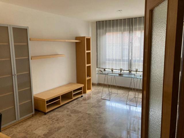 Apartamento en Alquiler en Escultor Moreto en La Granja