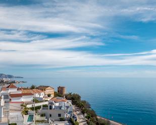 Vista exterior de Apartament en venda en Nerja amb Aire condicionat i Terrassa