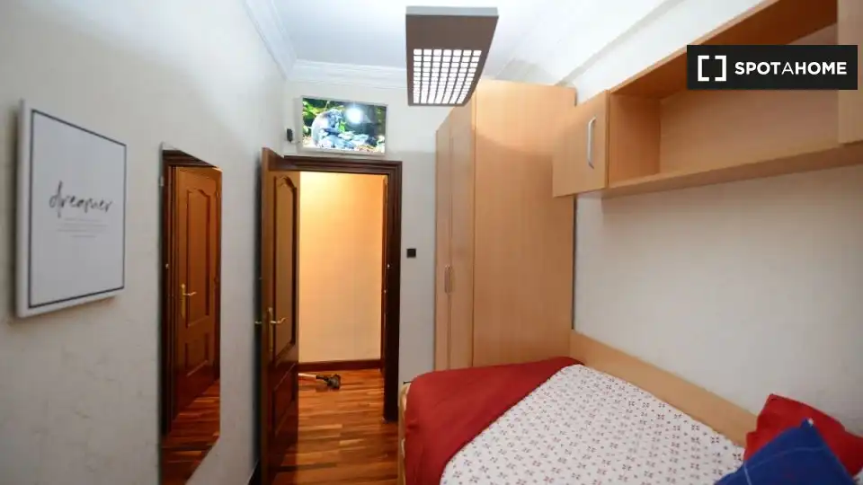 Zimmer in Santutxu - Basarrate