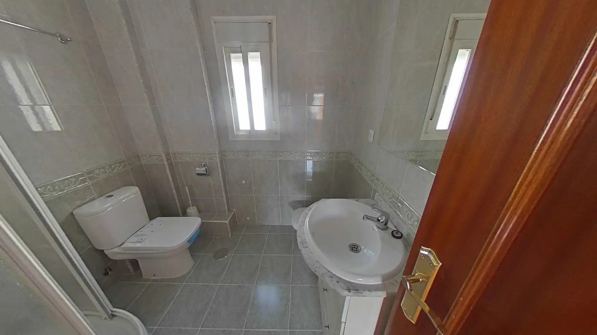 Baño de Piso en venta en Parla