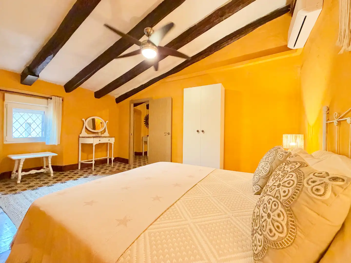 Casa pareada con terraza en venta en Carrer de la Mare de Déu, imagen 25