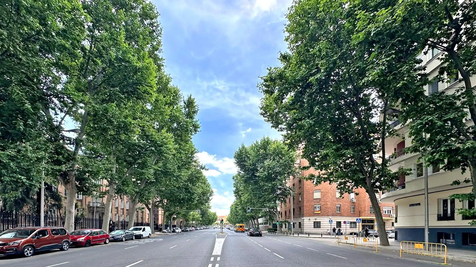 Außenansicht von Wohnung zum Verkauf in Madrid mit Heizung und Balkon