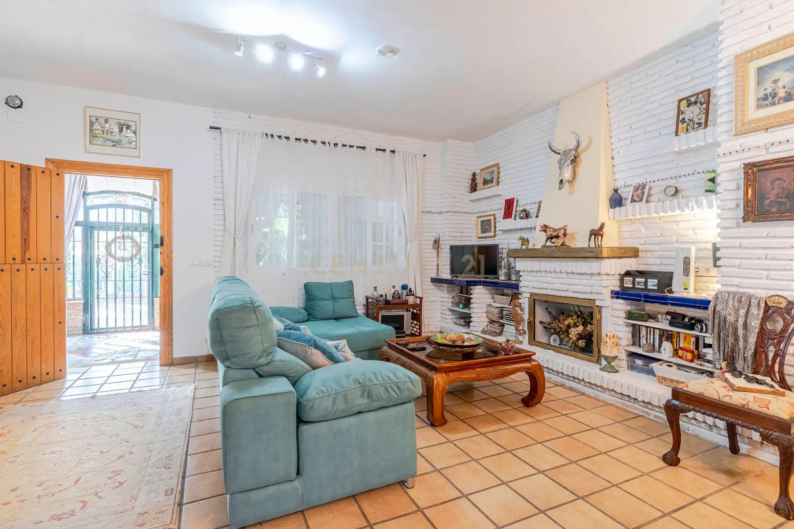 Sala de estar de Casa o chalet en venta en Motril con Aire acondicionado, Jardín privado y Trastero