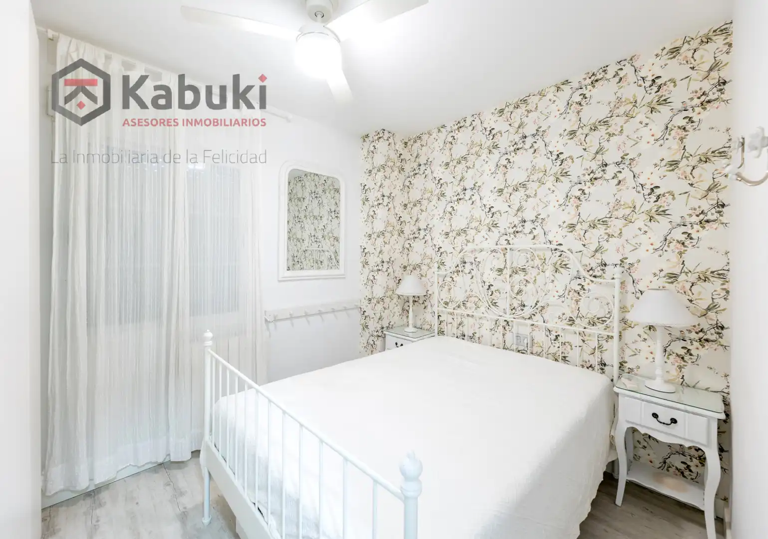 Bedroom of Flat for rent in Granada  with Air Conditioner, Heating and Terrace