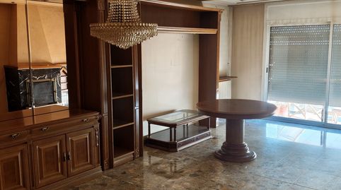 Foto 3 de Casa o chalet en venta en C/ Josep María de Sagarra, Veïnat, Salt