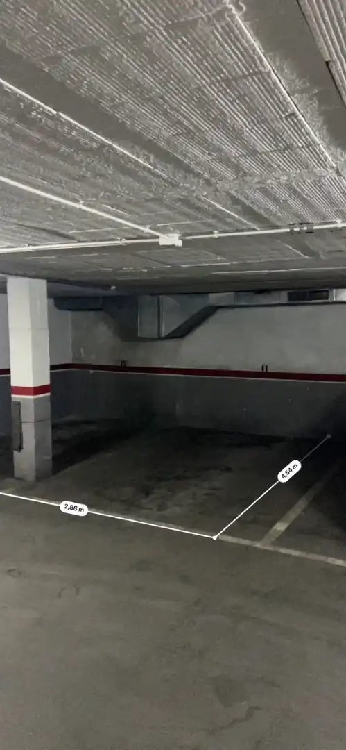 Aparcament de Garatge en venda en L'Hospitalet de Llobregat