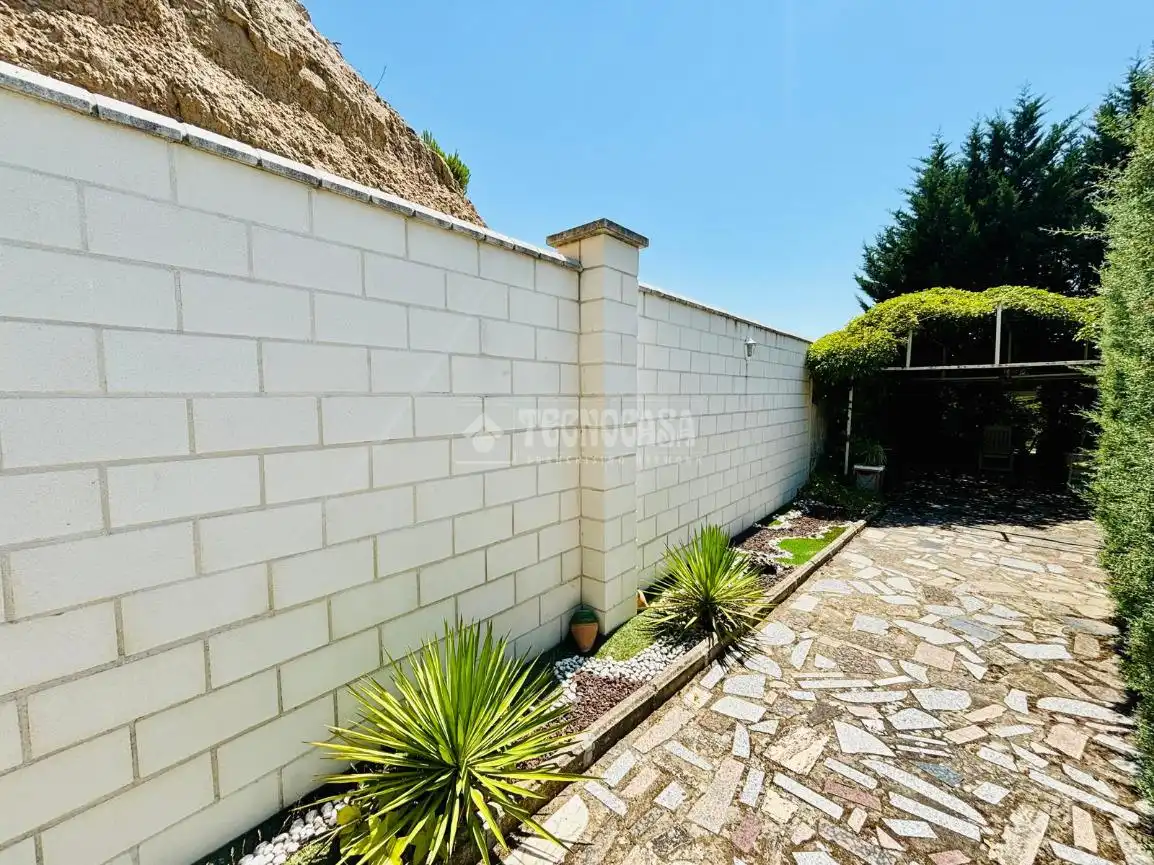 Vista exterior de Casa o chalet en venta en Boecillo con Jardín privado