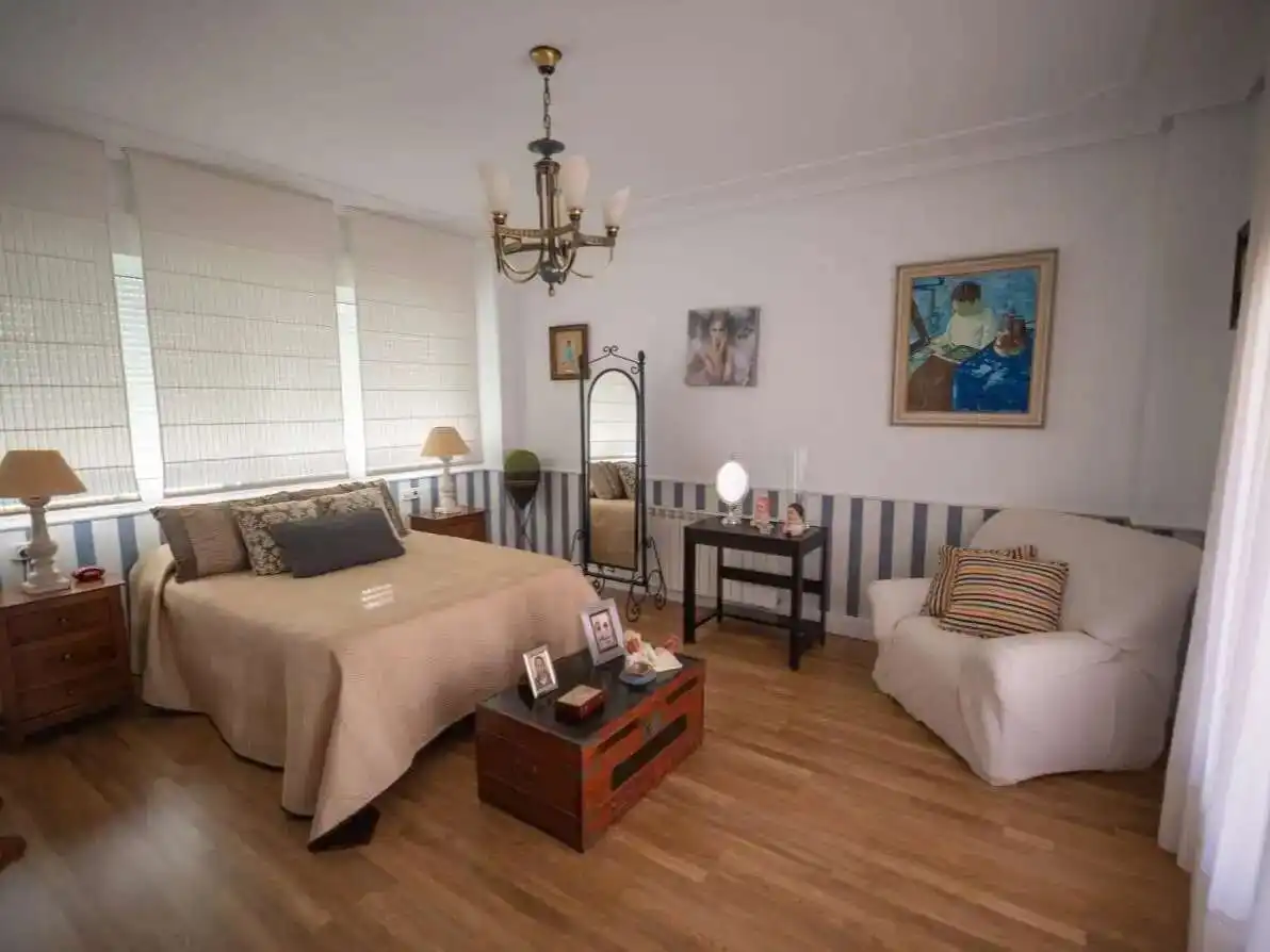 Dormitori de Casa o xalet en venda en Zaragoza amb Aire condicionat, Calefacció i Jardí privat