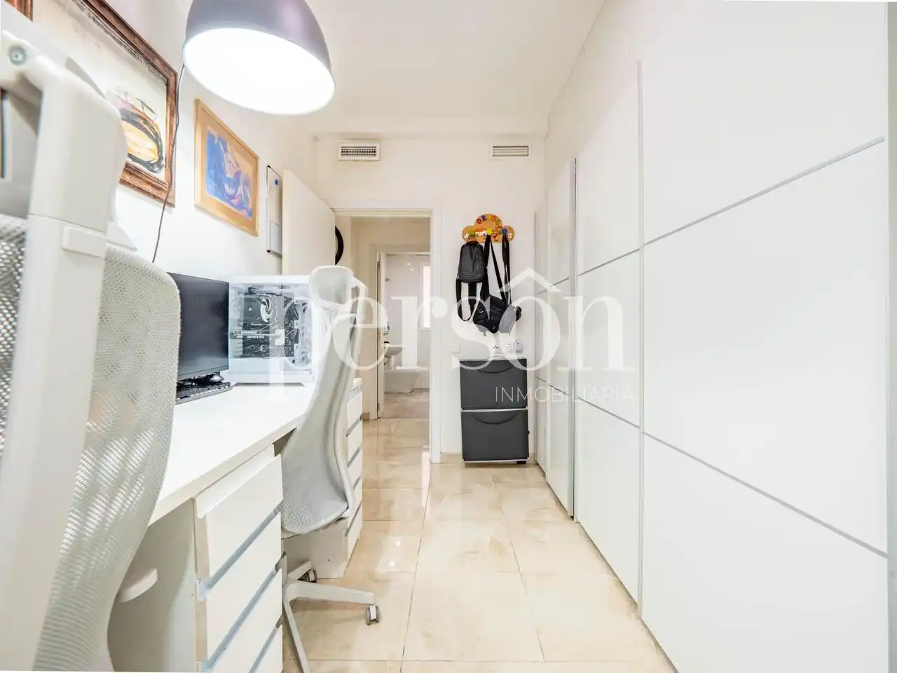 Habitación de Planta baja en venta en Valencia con Aire acondicionado, Amueblado y Internet