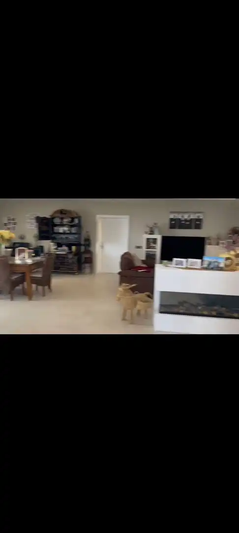 Sala de estar de Casa o chalet en venta en Mairena del Aljarafe con Aire acondicionado, Calefacción y Jardín privado