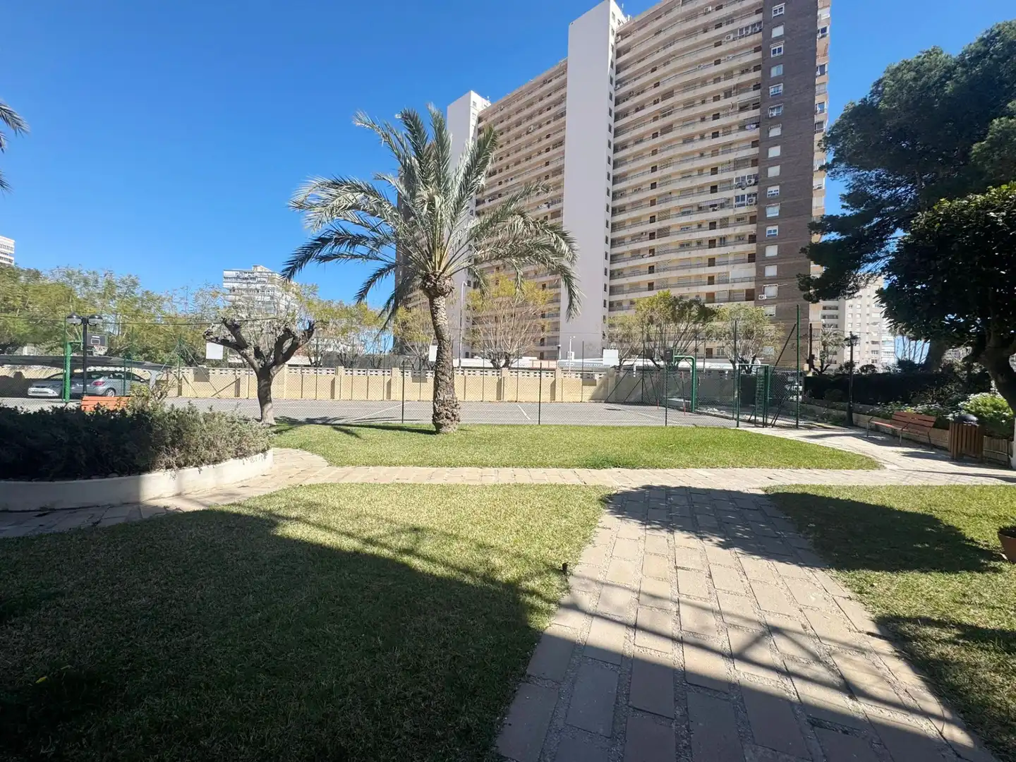 Außenansicht von Wohnungen zum Verkauf in Alicante / Alacant mit Terrasse und Möbliert