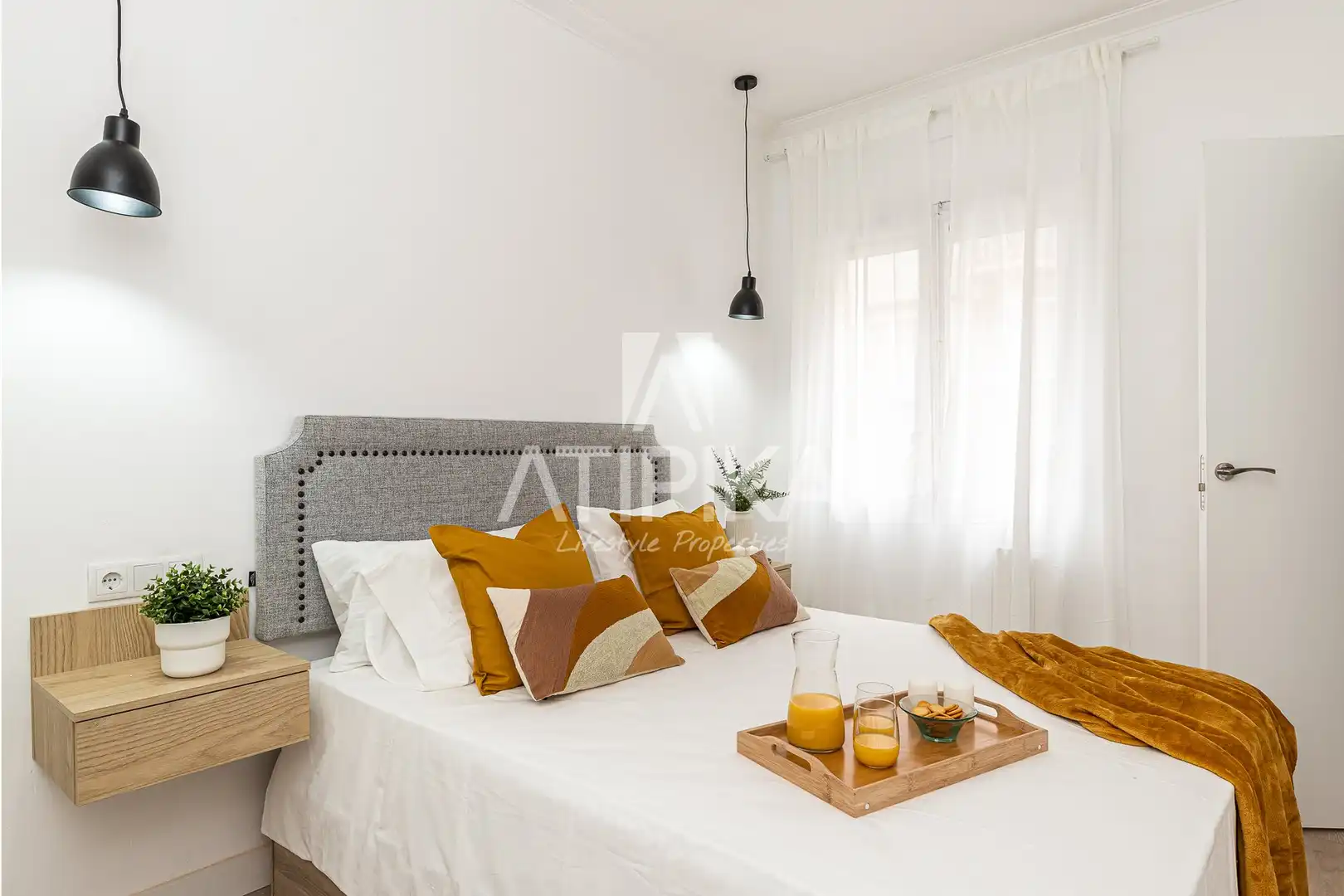 Bedroom of Flat for rent in Barcelona  with Air Conditioner, Heating and Parquet flooring