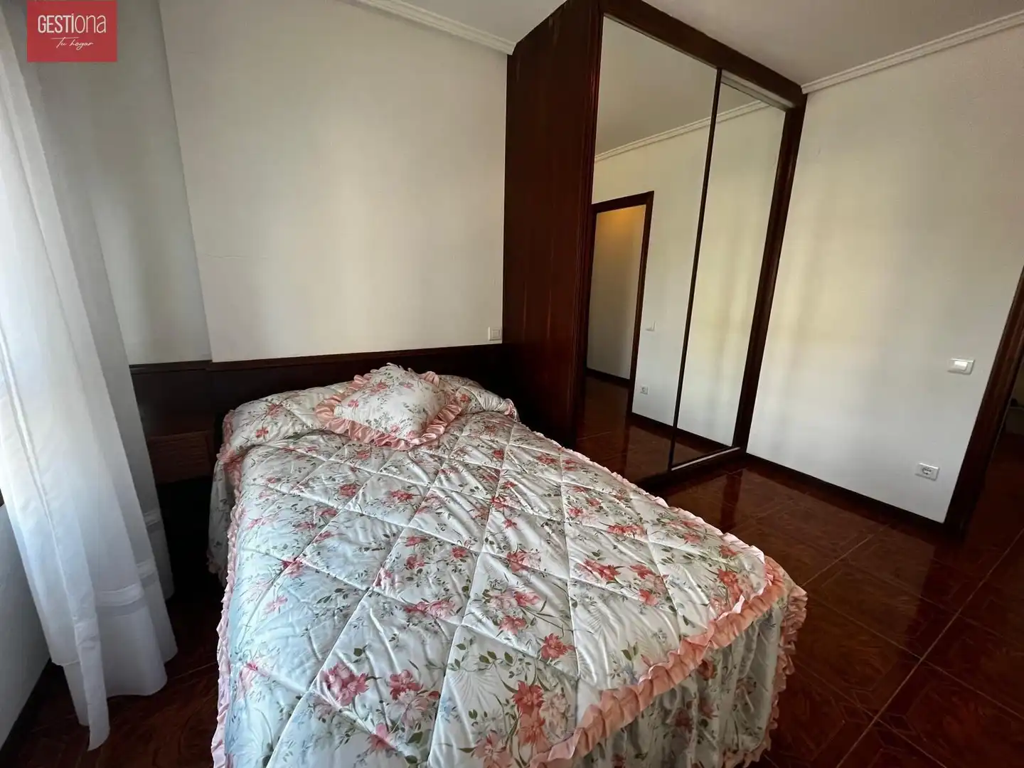 Habitación de Apartamento en venta en Noja con Calefacción, Terraza y Amueblado