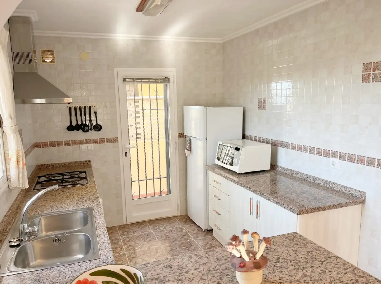 Kitchen of Houses for sale in El Ràfol d'Almúnia  with Air Conditioner, Heating and Terrace