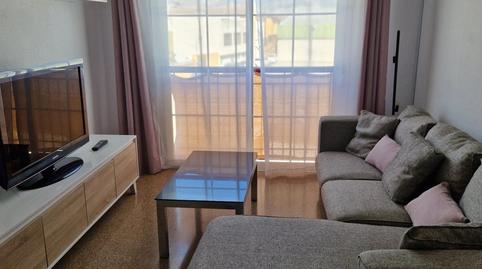 Foto 3 de Piso de alquiler en San Cayetano, Churriana de la Vega