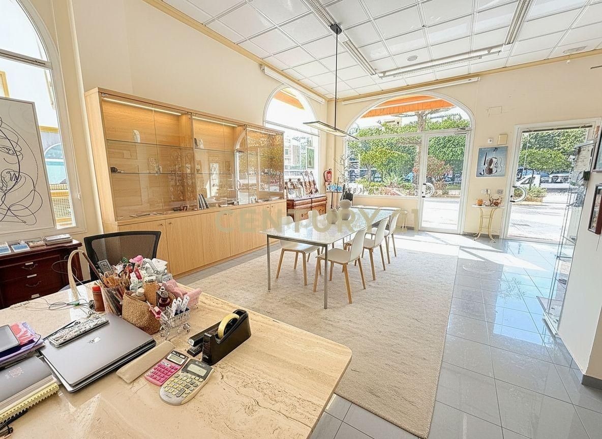 Local en venda en Vélez-Málaga amb Aire condicionat