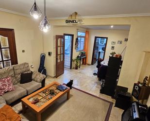 Sala d'estar de Casa o xalet de lloguer en  Jaén Capital amb Terrassa, Traster i Balcó